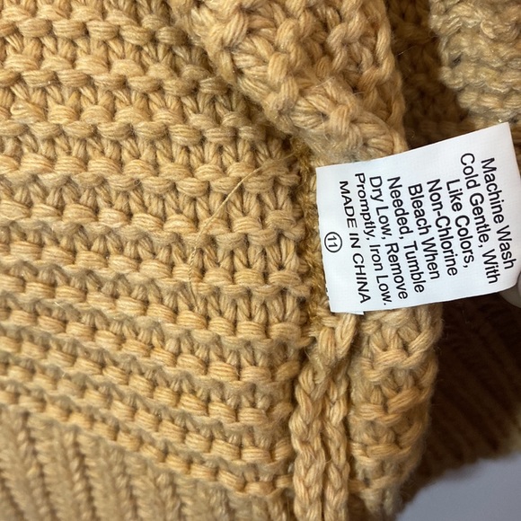 (A4) NEW SHEIN Camel Chunky Cable Knit Open Front Cardigan, Size Small, NWOT - Picture 6 of 10